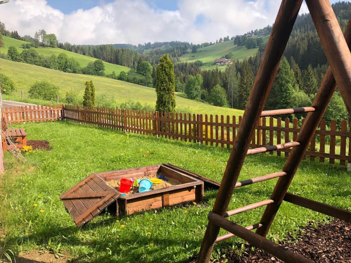 Urlaub Im Zirbenland Vila Obdach Exterior foto